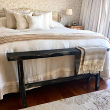 Cargar imagen en el visor de la galería, Banqueta Quito