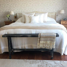 Cargar imagen en el visor de la galería, Banqueta Quito